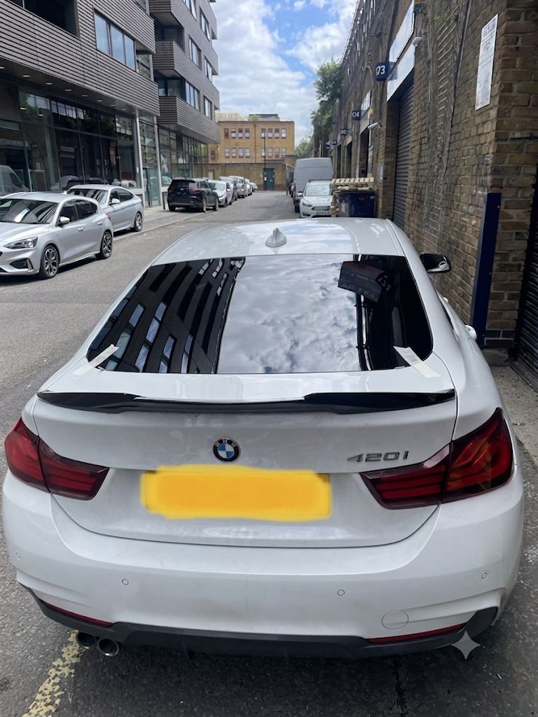 BMW 4 Series with a new rear windscreen fitted, clean and undamaged